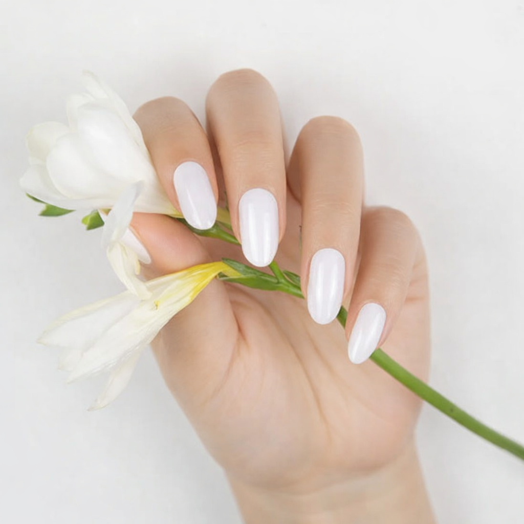 Snow White semi-cured gel nail strips by MANITIME – detail 2