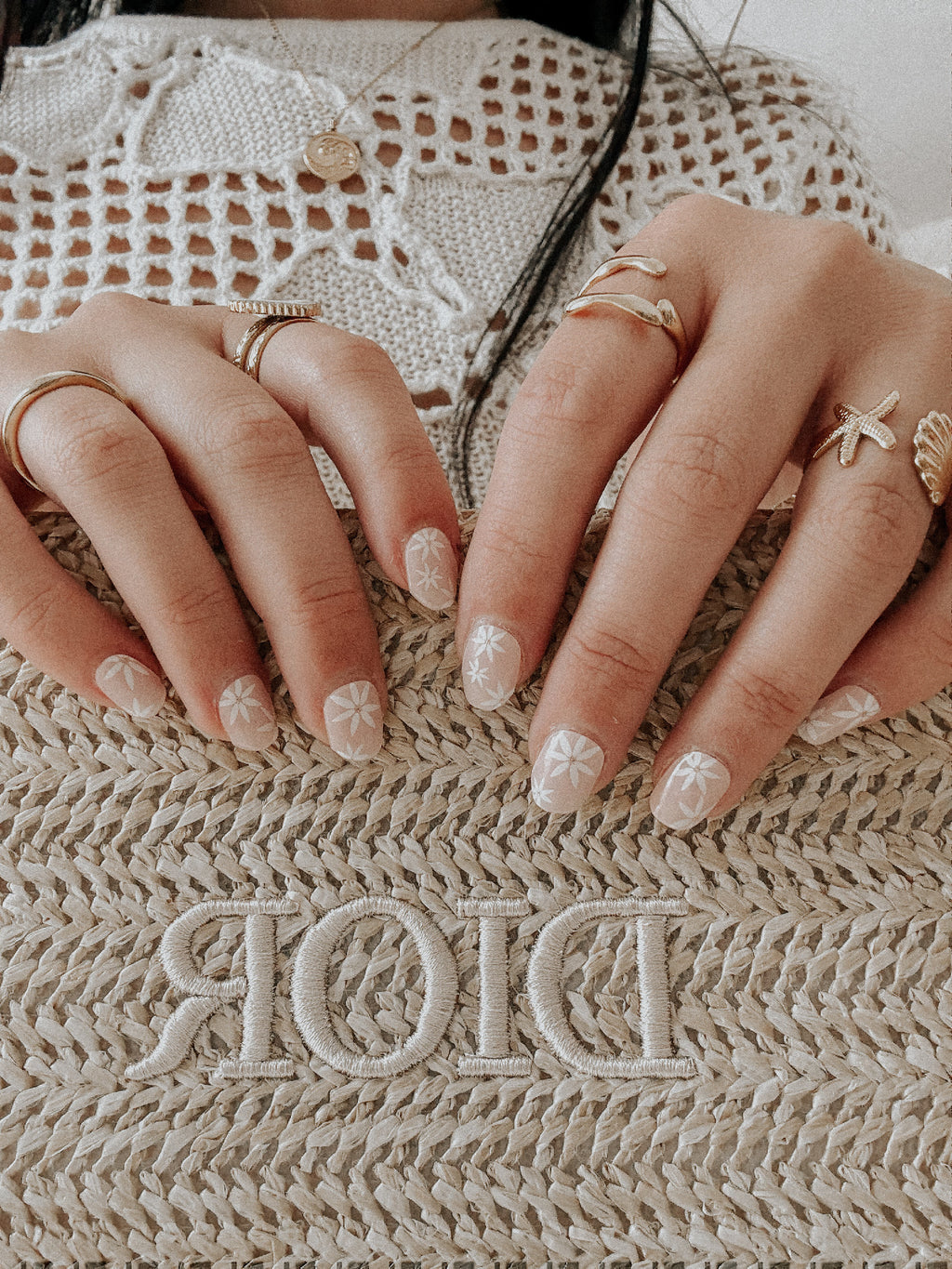 Spring Garden semi-cured gel nail strips by MANITIME – detail 8