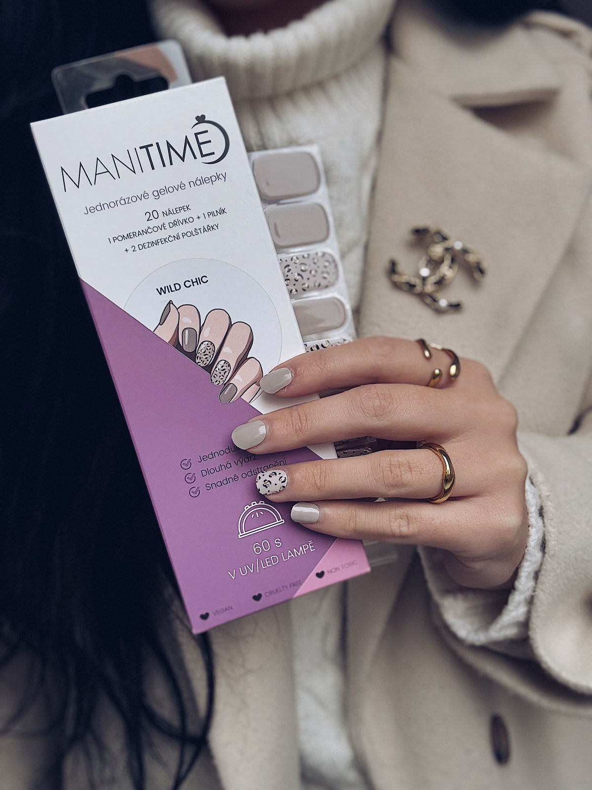 Wild Chic semi-cured gel nail strips by MANITIME – detail 2
