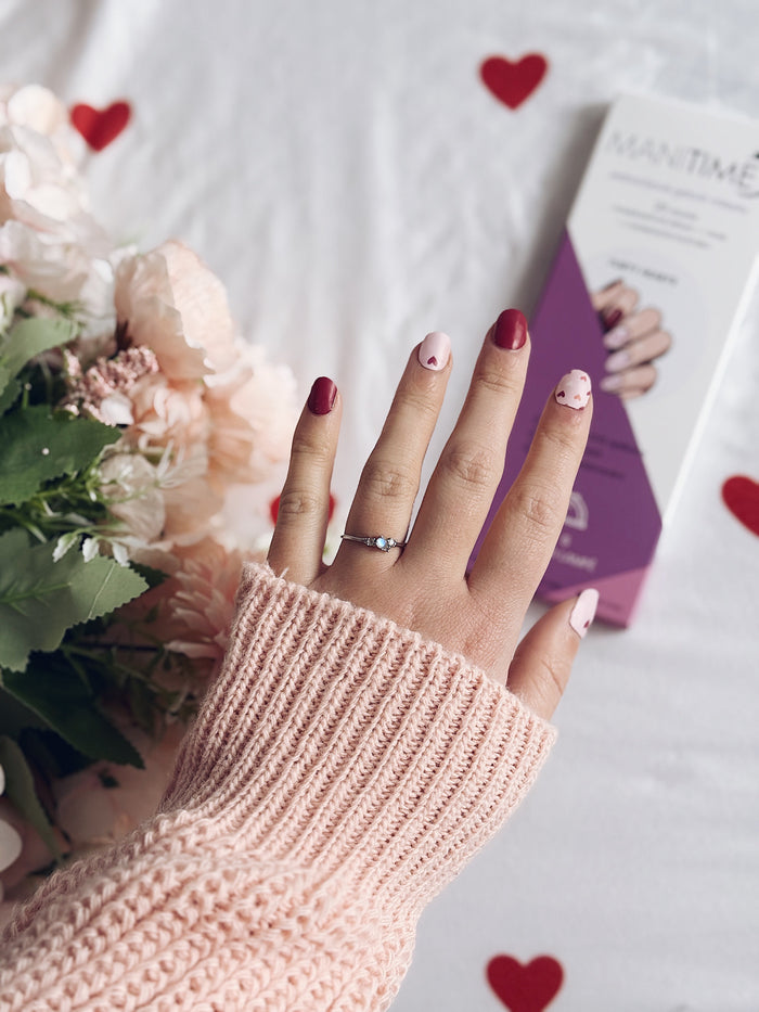 Flirty Hearts – Gel Nail Strips