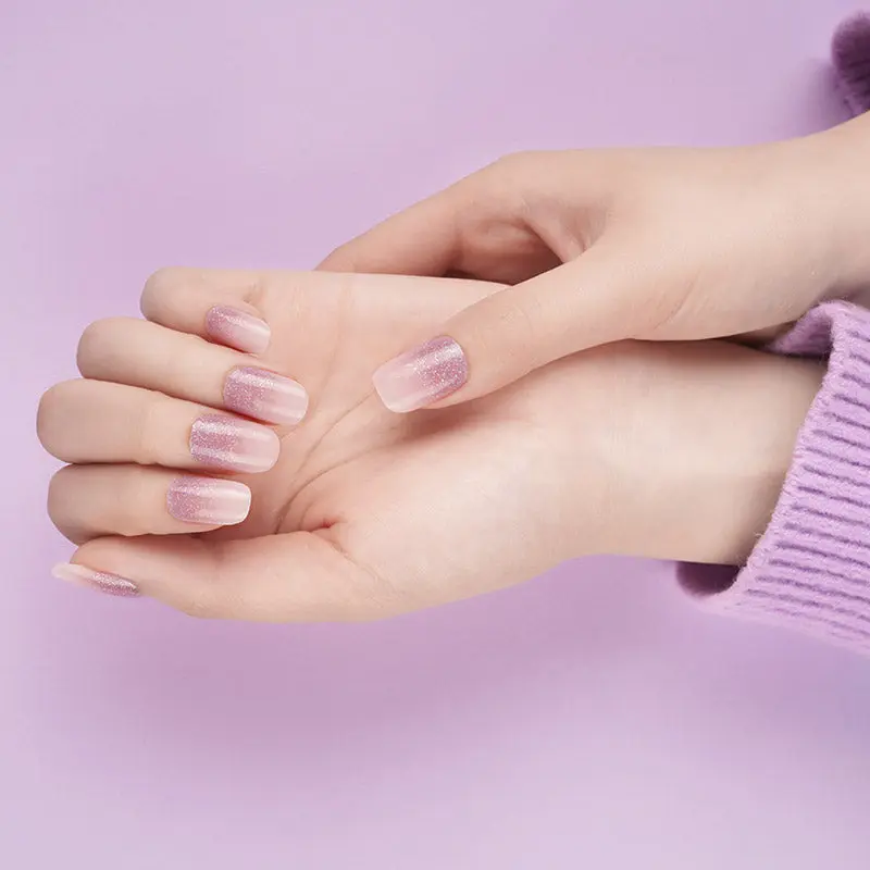 Blushing Waves semi-cured gel nail strips by MANITIME – detail 2