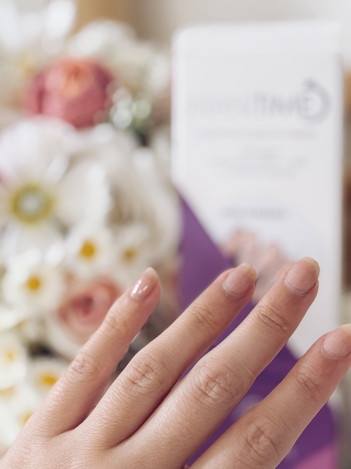 Nude Elegance semi-cured gel nail strips by MANITIME – detail 7