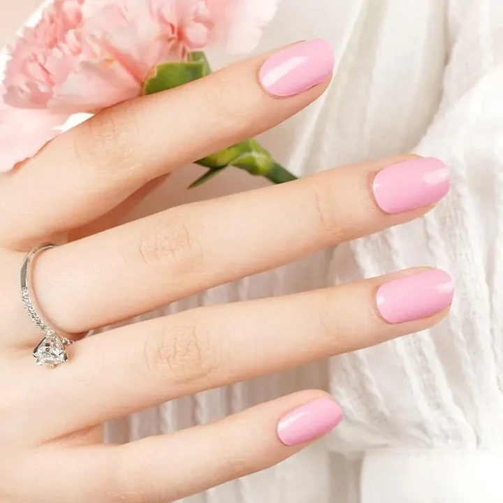 Nude Whisper semi-cured gel nail strips by MANITIME – detail 3