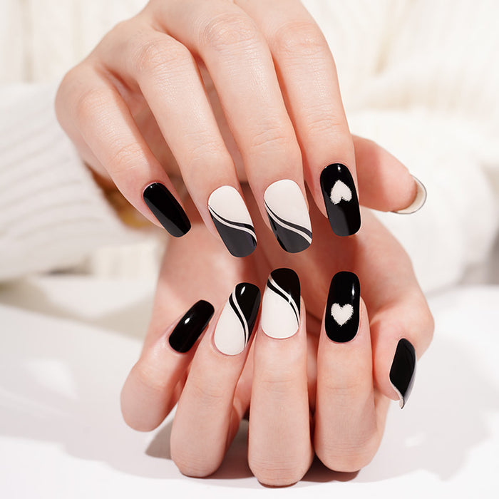 Black Romance – Gel Nail Strips