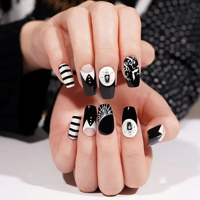 Gothic Wednesday – Gel Nail Strips