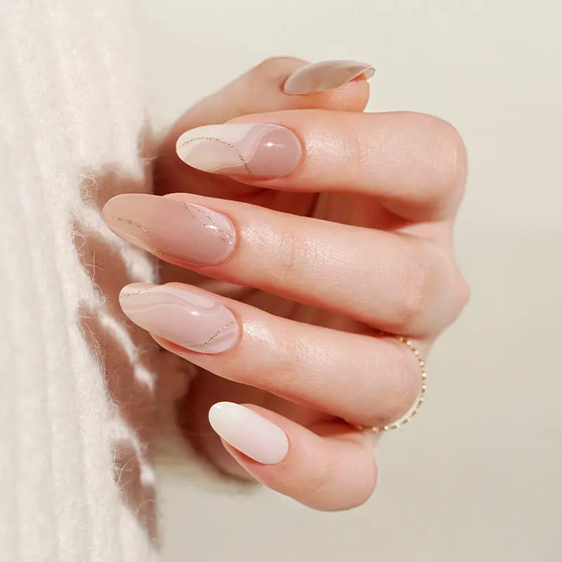 Sand Dune semi-cured gel nail strips by MANITIME – detail 2