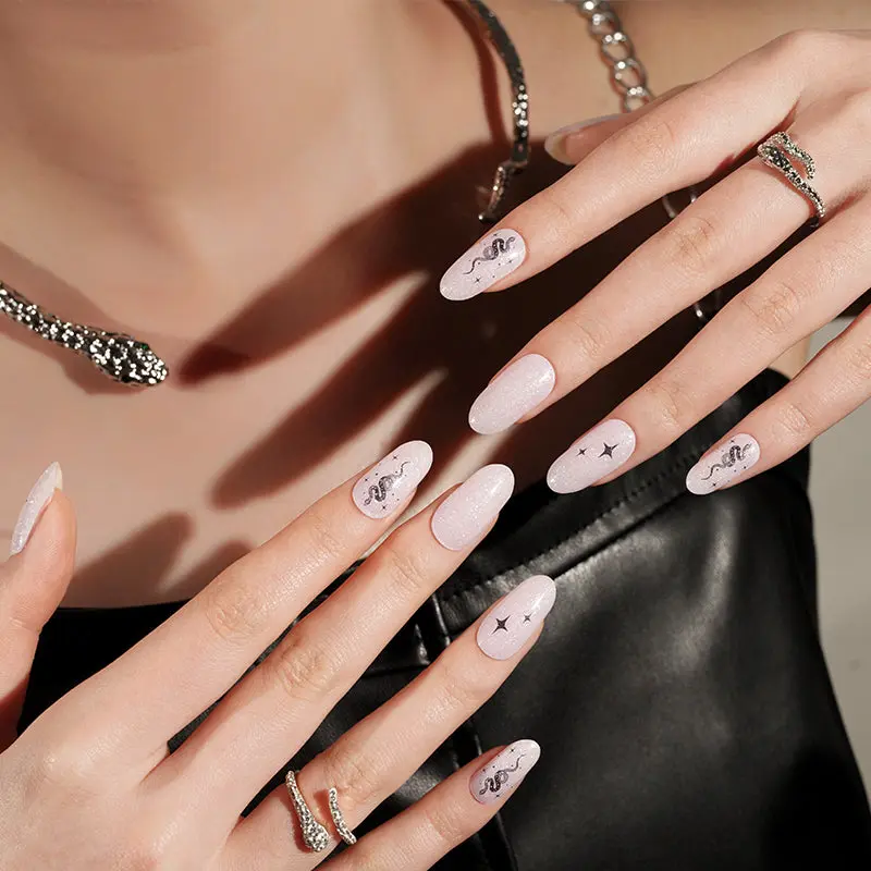 Mystic Snake semi-cured gel nail strips by MANITIME – detail 3