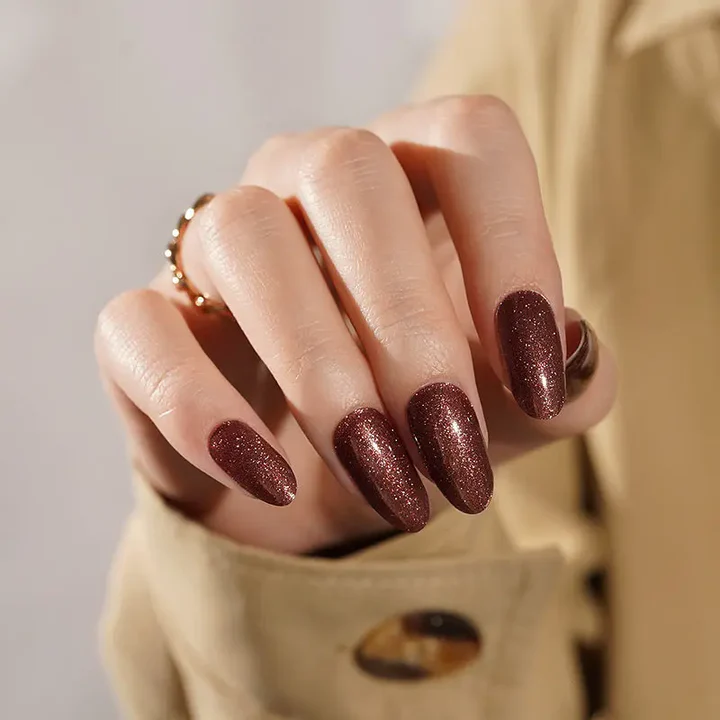 Cocoa Glitter semi-cured gel nail strips by MANITIME – detail 4