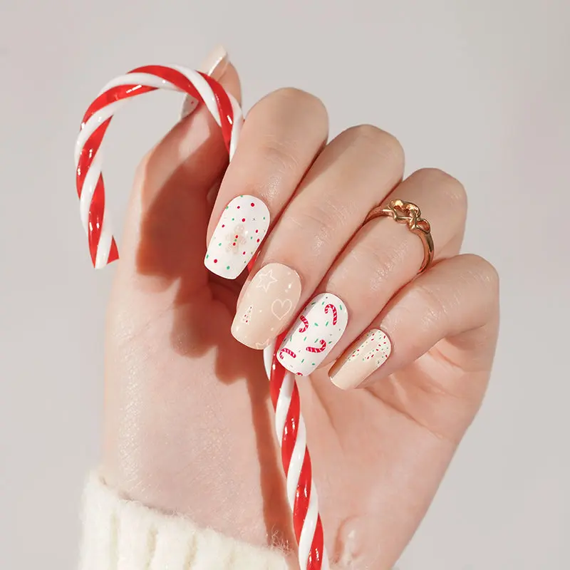 Sweet Holiday semi-cured gel nail strips by MANITIME – detail 2